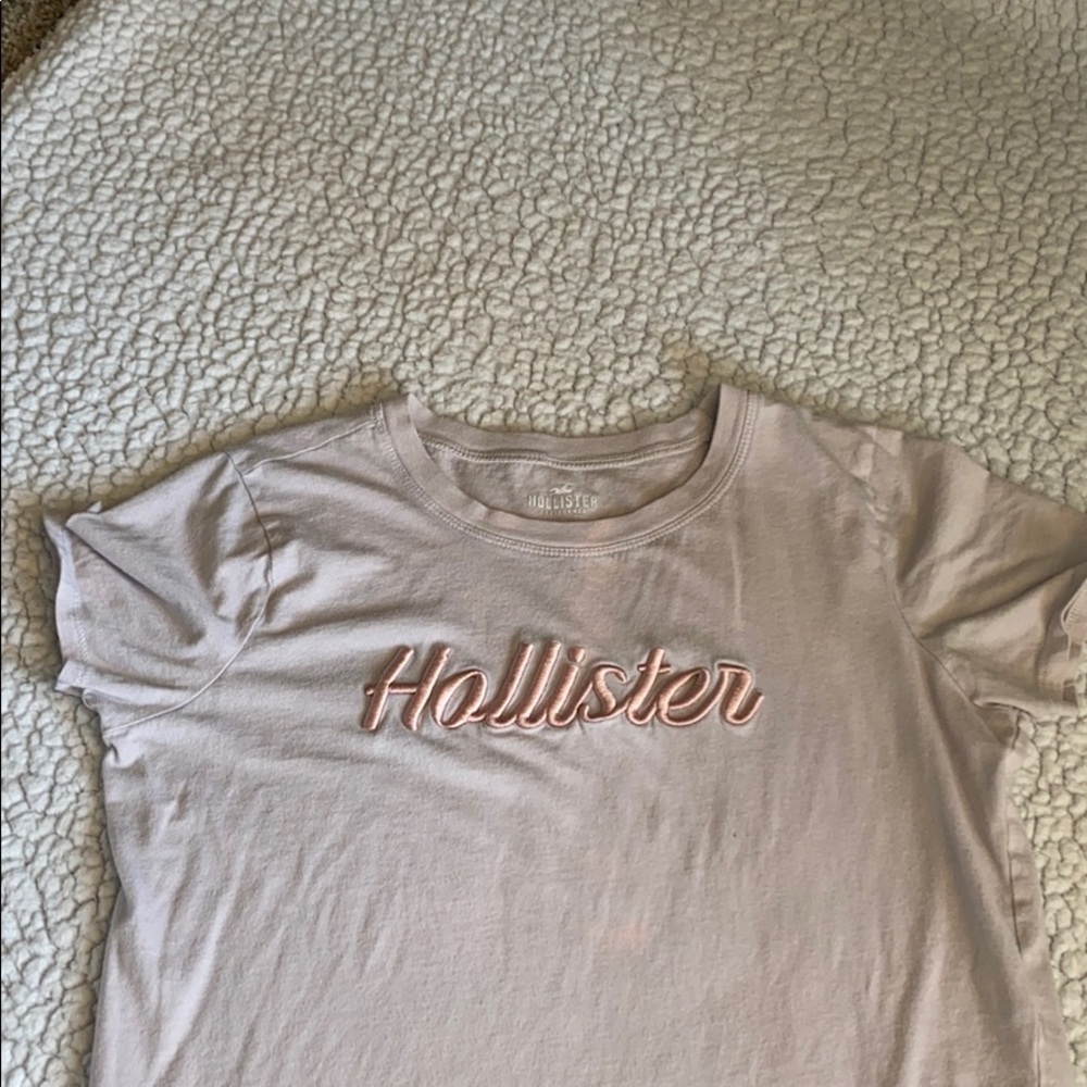 Hollister pink slim cropped tee